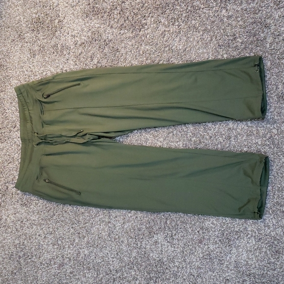 bcg Pants - bcg capri pant